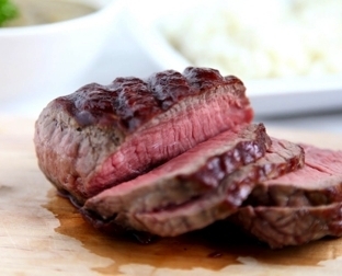 Steak de vită cu aioli